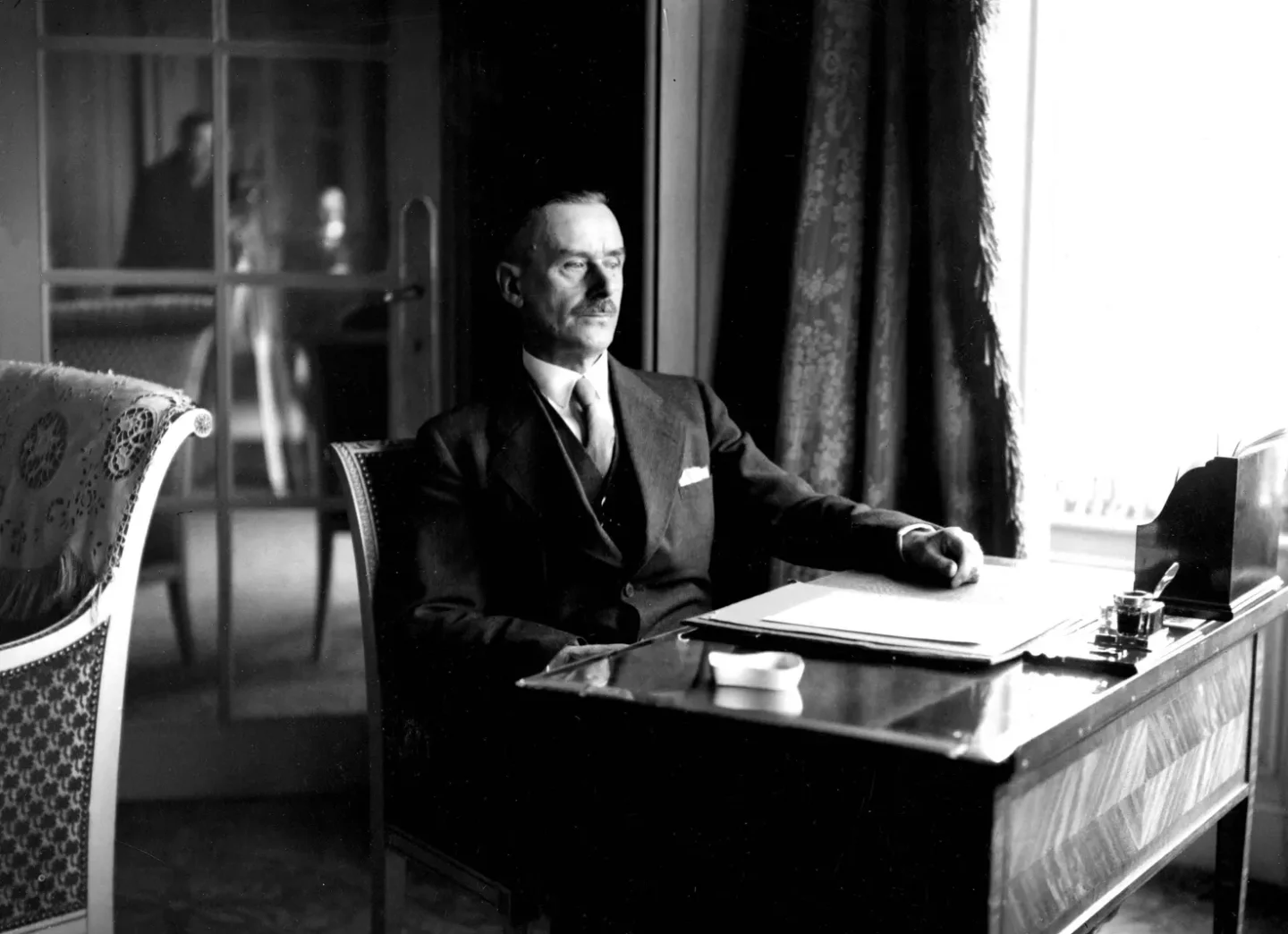 Herr mit Hut: Thomas Mann